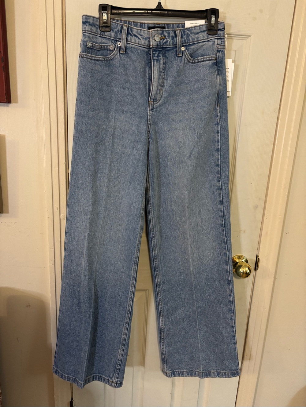 High-Rise Wide Leg Jeans in Light Blue Denim